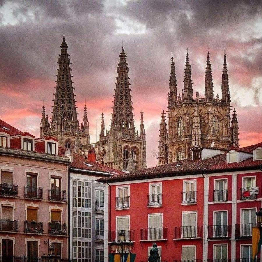Atuaire Home Vivienda En Perfecta Ubicacion Al Lado De La Catedral De Burgo Zewnętrze zdjęcie